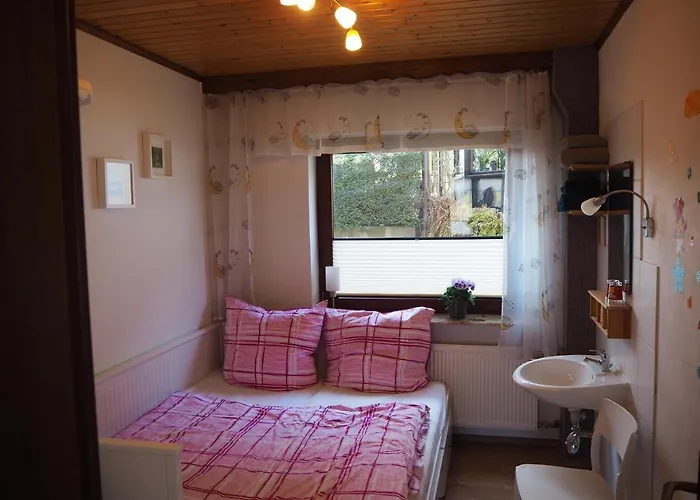 Haus Waldesruh, 3 Hemfurth-Edersee